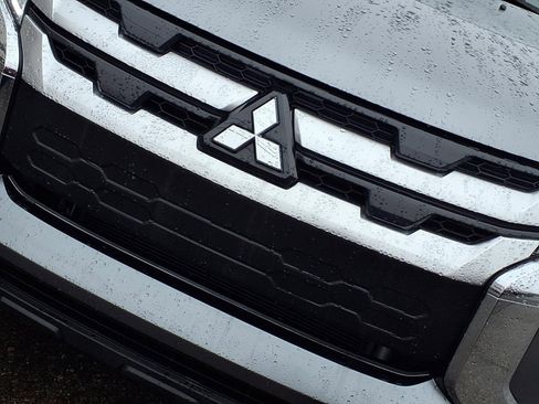 Used 2024 Mitsubishi Outlander Sport ES image 23