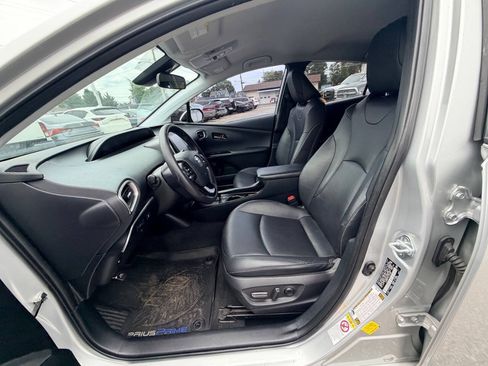 Used 2020 Toyota Prius Prime XLE FWD image 47