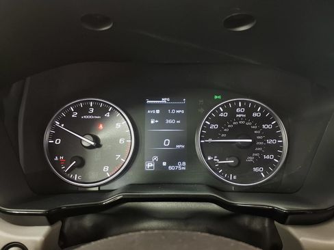 Certified 2025 Subaru Outback Premium w/ Popular Package #1A AWD/4WD image 14