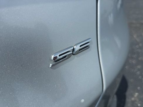 Used 2017 Ford Fusion SE FWD image 45