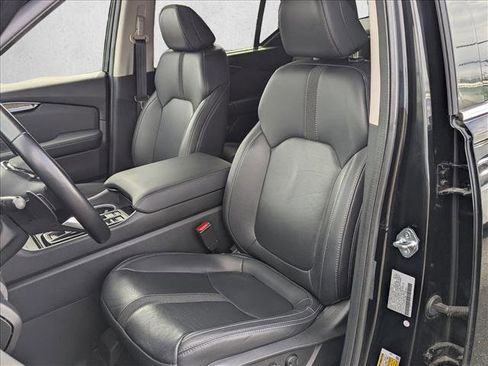Certified 2023 Honda Pilot Touring image 15