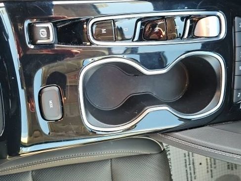 Used 2023 Buick Envision Essence FWD image 24