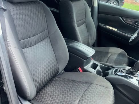 Used 2020 Nissan Rogue S AWD/4WD image 21