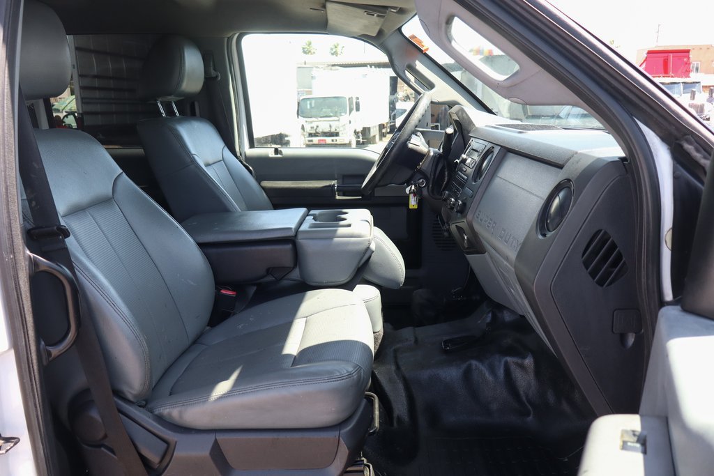 Used 2016 Ford F650 2WD Crew Cab Super Duty image 34