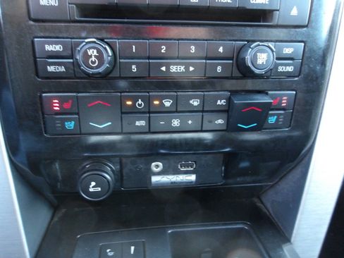 Used 2011 Ford F150 Platinum image 15