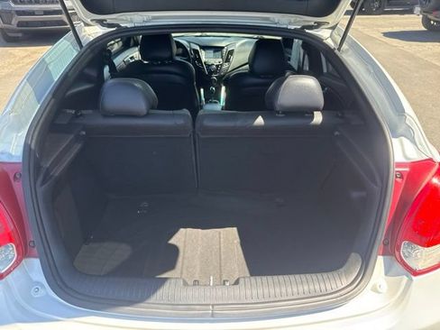 Used 2016 Hyundai Veloster Turbo w/ Option Group 04 FWD image 26