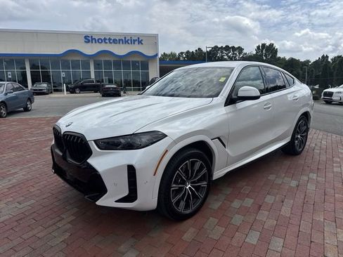 Used 2026 BMW X6 xDrive40i AWD/4WD image 1