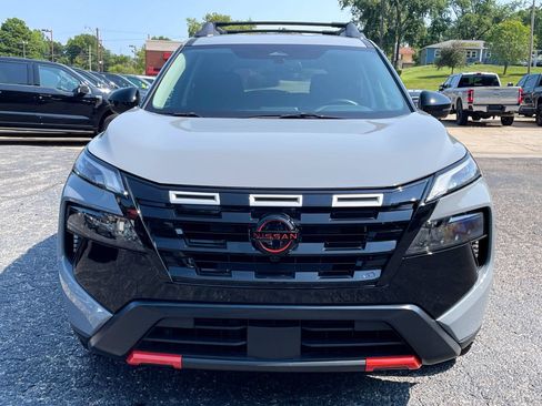 Used 2025 Nissan Rogue SV w/ Rock Creek Premium Package AWD/4WD image 7