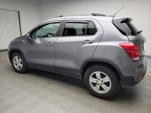 Used 2020 Chevrolet Trax LT FWD image 3