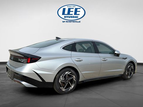 New 2026 Hyundai Sonata SEL image 7