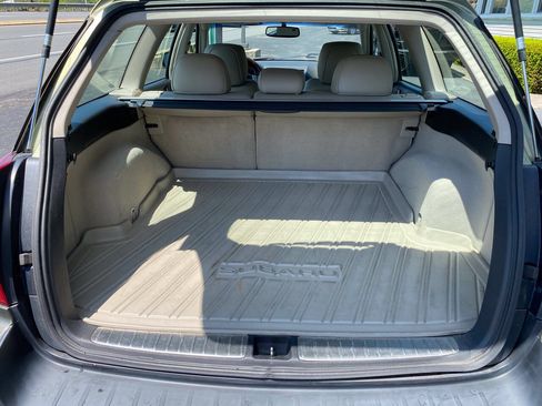 Used 2006 Subaru Outback 3.0R L.L. Bean AWD/4WD image 14