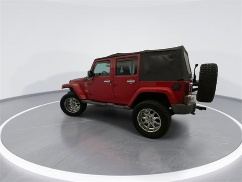 Used 2014 Jeep Wrangler Unlimited Sahara image 7