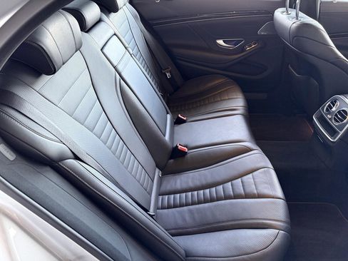 Used 2020 Mercedes-Benz S 560 Sedan image 32