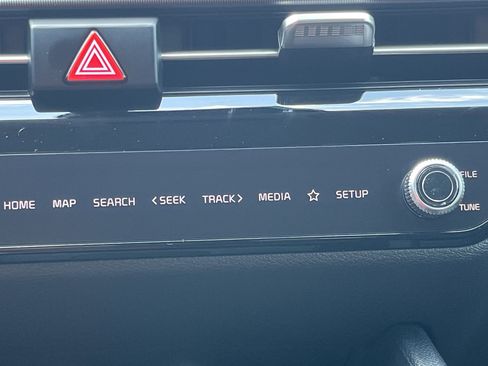 New 2026 Kia Sportage SX image 8