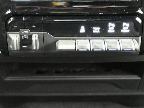 Used 2026 RAM 2500 Big Horn AWD/4WD image 16