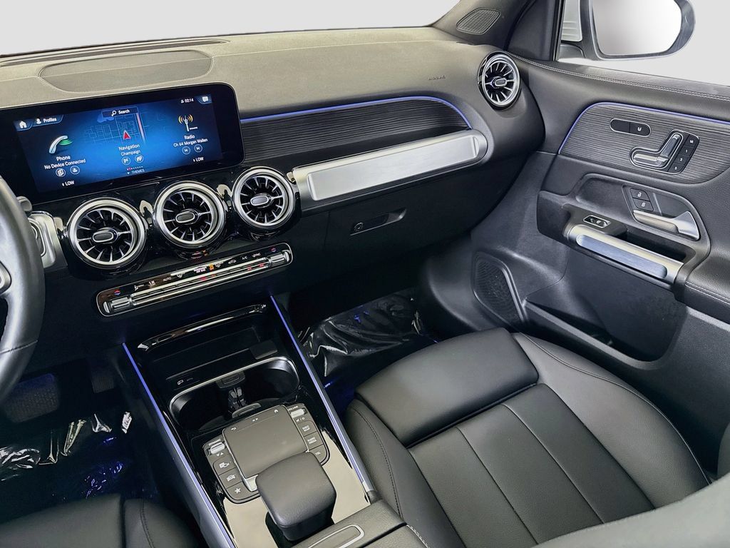 Used 2023 Mercedes-Benz GLB 250 4MATIC image 24