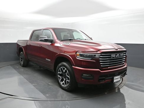 New 2026 RAM 1500 Laramie AWD/4WD image 22