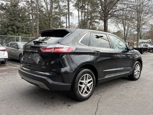 Used 2023 Ford Edge SEL image 5