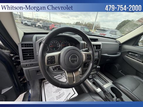 Used 2012 Jeep Liberty Limited Jet w/ Comfort/Convenience Group image 11