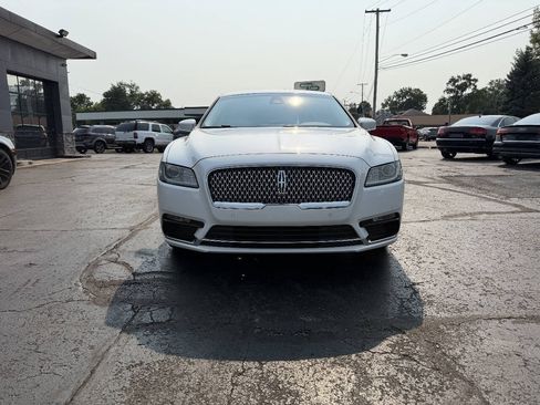 Used 2017 Lincoln Continental Select w/ Climate Package FWD image 8