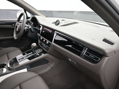 New 2026 Porsche Macan S AWD/4WD image 21