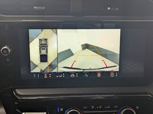 Used 2025 GMC Sierra 1500 AT4 w/ AT4 Premium Package image 19