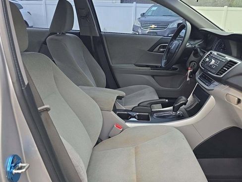 Used 2013 Honda Accord LX image 11