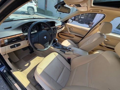 Used 2009 BMW 328i xDrive Sedan AWD/4WD image 18