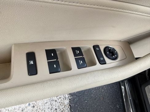 Used 2017 Hyundai Sonata Limited w/ Ultimate Package 04 FWD image 36