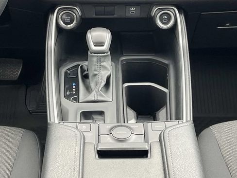 Used 2025 Toyota Grand Highlander FWD image 17