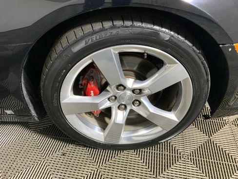 Used 2010 Chevrolet Camaro SS RWD image 13