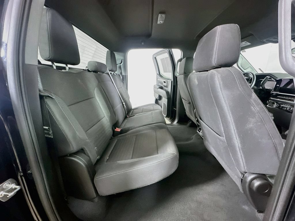 Used 2025 Chevrolet Silverado 1500 LT RWD image 12