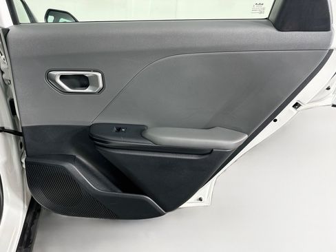 Used 2025 Kia K4 FWD image 28