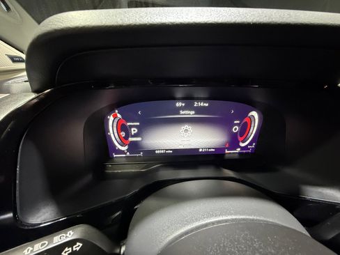 Used 2023 Nissan Pathfinder Platinum image 10