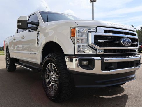 Used 2021 Ford F250 Lariat image 5
