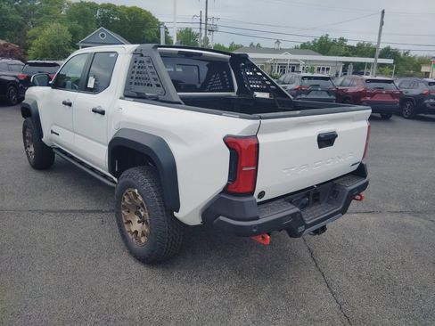 New 2026 Toyota Tacoma 4x4 Double Cab Hybrid image 3