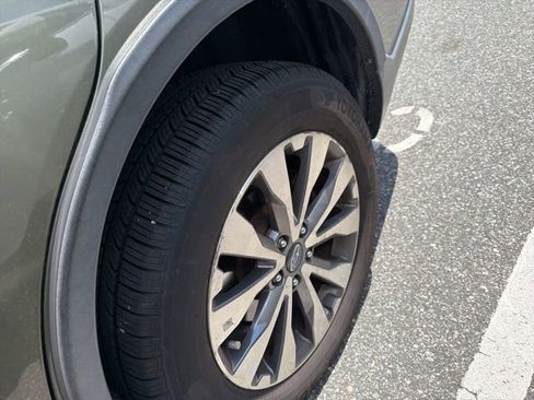 Used 2017 Subaru Outback 3.6R Touring AWD/4WD image 25