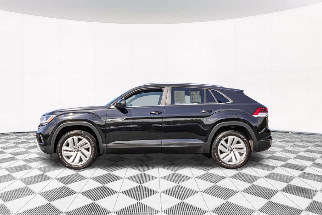 Certified 2023 Volkswagen Atlas Cross Sport SE w/ Panoramic Sunroof Package AWD/4WD image 6