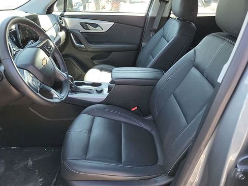 Used 2024 Chevrolet Blazer LT w/ Midnight/Sport Edition FWD image 5