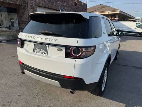 Used 2018 Land Rover Discovery Sport HSE AWD/4WD image 15