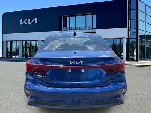 Certified 2022 Kia Forte LXS FWD image 10