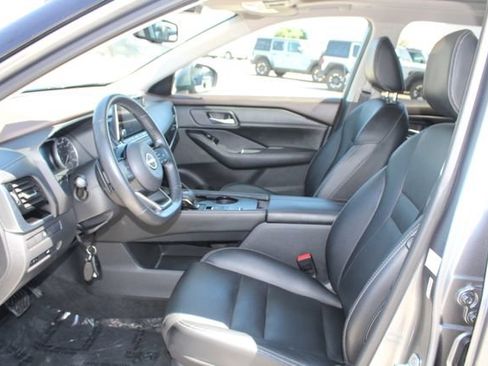 Used 2022 Nissan Rogue SL FWD image 30