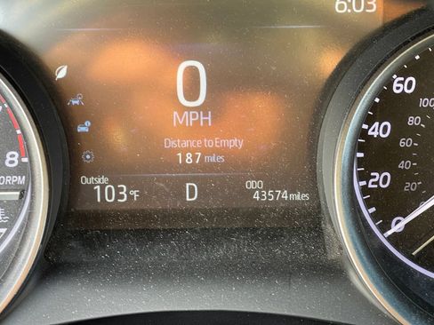 Used 2024 Toyota Camry SE AWD/4WD image 10