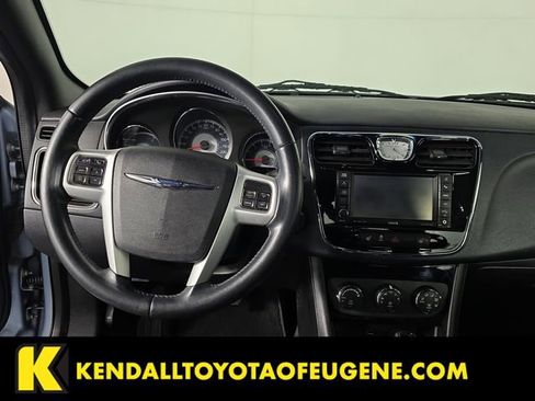 Used 2013 Chrysler 200 Limited w/ Sun/Sound Group image 9