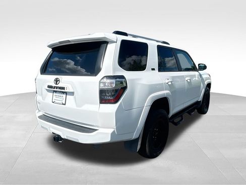 Used 2023 Toyota 4Runner SR5 AWD/4WD image 7