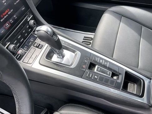 Used 2024 Porsche 718 Boxster image 16