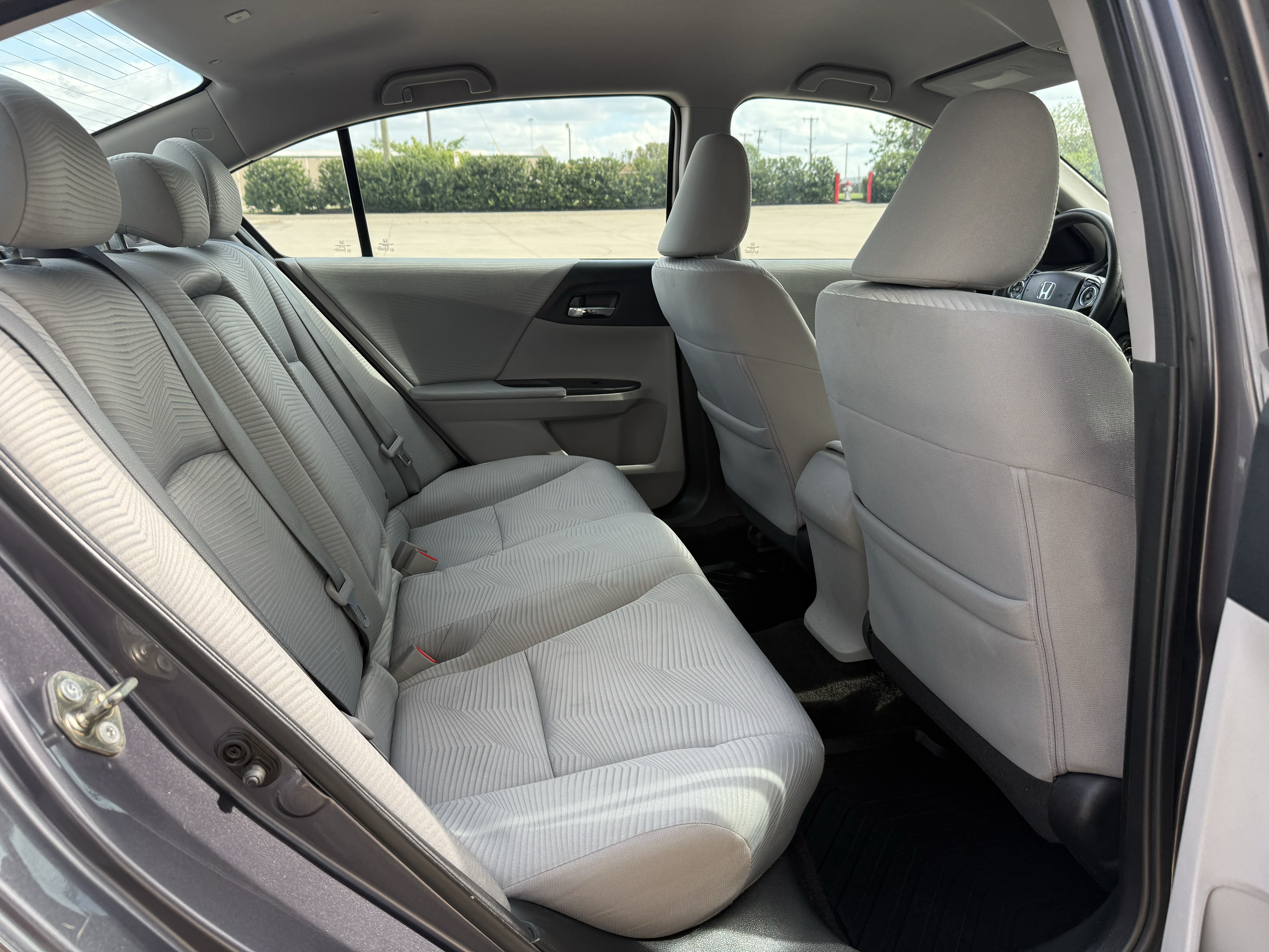 Used 2016 Honda Accord LX image 27