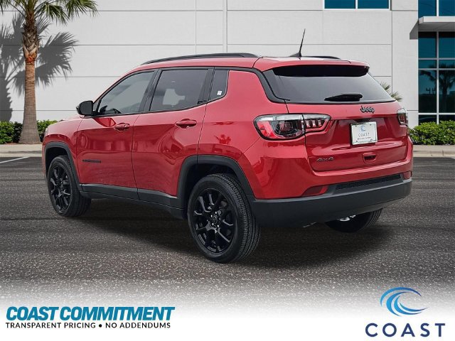Used 2025 Jeep Compass Latitude w/ Altitude Special Edition AWD/4WD image 8