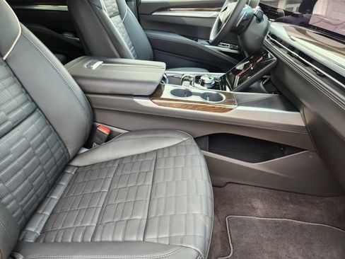 New 2026 Cadillac Escalade Platinum Sport AWD/4WD image 23