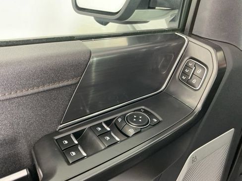 Used 2023 Ford F150 Raptor w/ Raptor 37 Performance Package AWD/4WD image 17